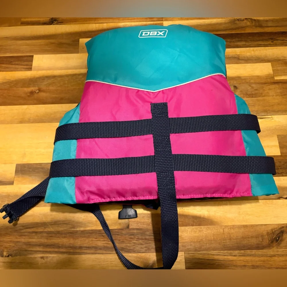 Toddler Life Vest: 30-50lbs - Picture 2 of 3